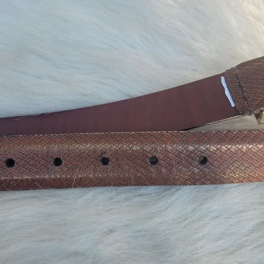 Johnston and Murphy  calf skin brown leather belt  sz 38